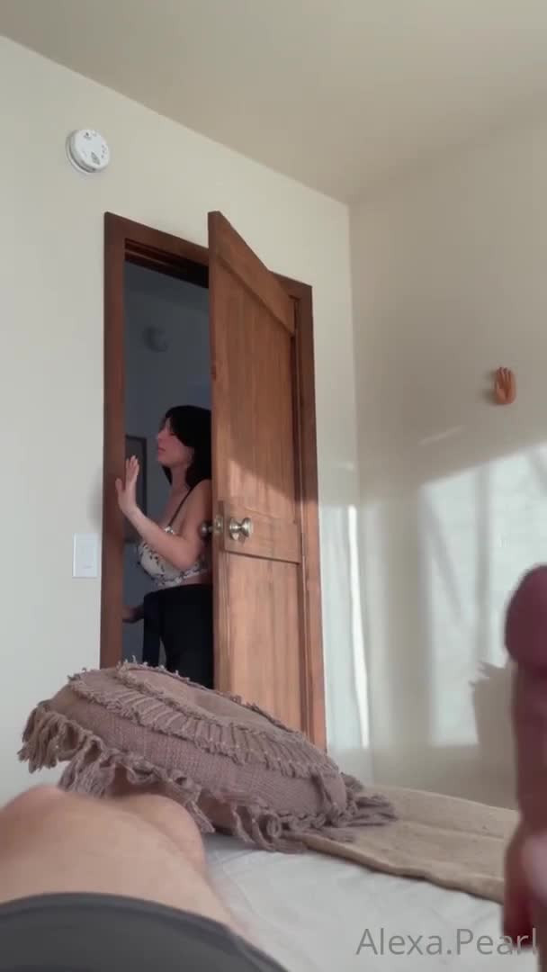 Stepmom Alexa Pearl Jerks Off Her Boy With Her Throat