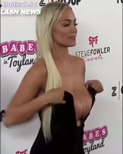 Lindsey Pelas OnlyFans leaked Lindsey Pelas when You know your tits are huge on HDthot