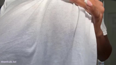 EllieTheEmpress OnlyFans leaked Ellietheempress She plays with her nipples on HDthot