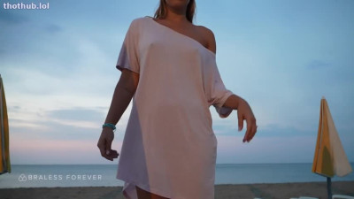 Bitchinbubba OnlyFans leaked Bitchinbubba Rocky - Beach Blowjob at Sunrise on HDthot