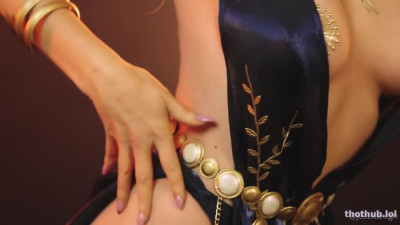 Jessica Nigri OnlyFans leaked Jessica Nigri Golden and Divine on HDthot