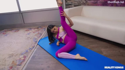 Lulu Chu OnlyFans leaked Lulu Chu - Lulu's Wicked Workout on HDthot