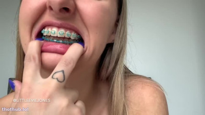 Evie Jones OnlyFans leaked evie jones -- cutie gives 3 messy bjs on HDthot