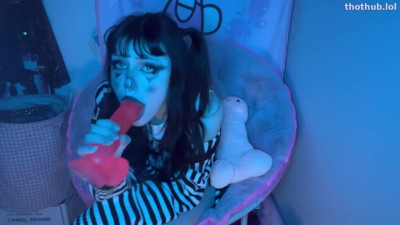 schizobimb0 dildo blowjob ppv part 3