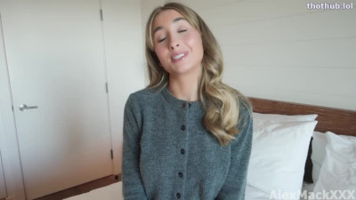 Lillian Phillips OnlyFans leaked Lillian Phillips - gets CREAMPIED by a Russian for the first time on HDthot