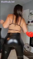 OnlyFans leaked White Cougar with glasses twerking on HDthot