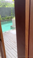 Gracewearslace OnlyFans leaked Gracewearslace Sexy Brunette with a Nice Ass Riding by the Pool on HDthot